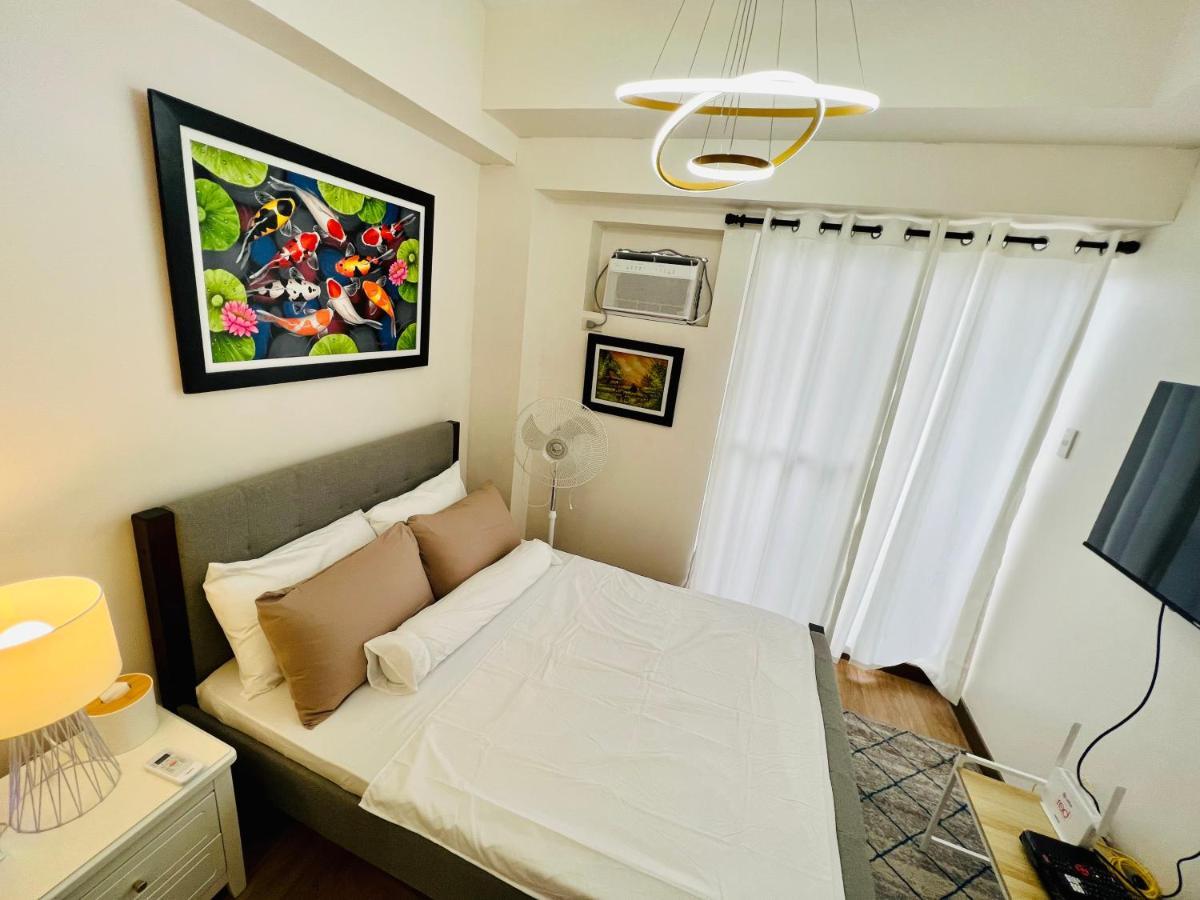 Infina Towers Project 4 Aurora Boulevard Quezon City Manila Exteriör bild